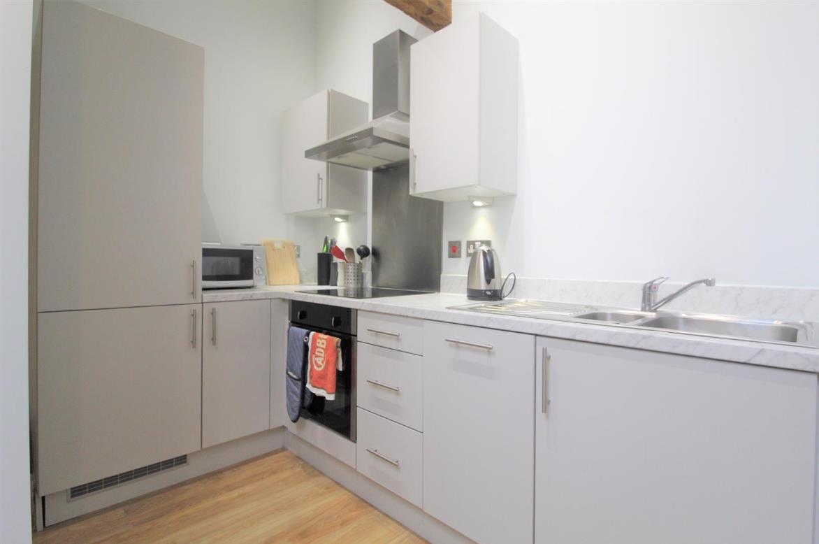 1 Bedroom Apartment To Rent image 2